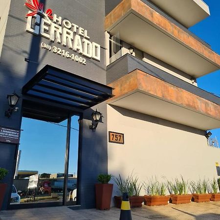 Hotel Cerrado モンテス・クラロス エクステリア 写真